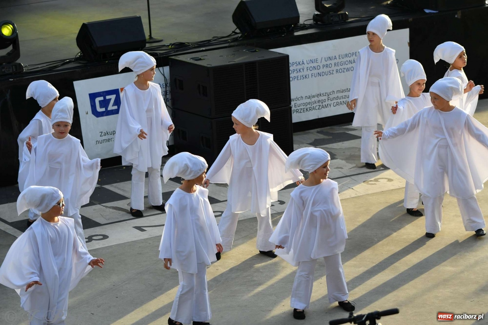 Zdjęcie w galerii na portalu naszraciborz.pl: Racibórz pożegnał na bulwarach lato [FOTO]  wiadomości z regionu