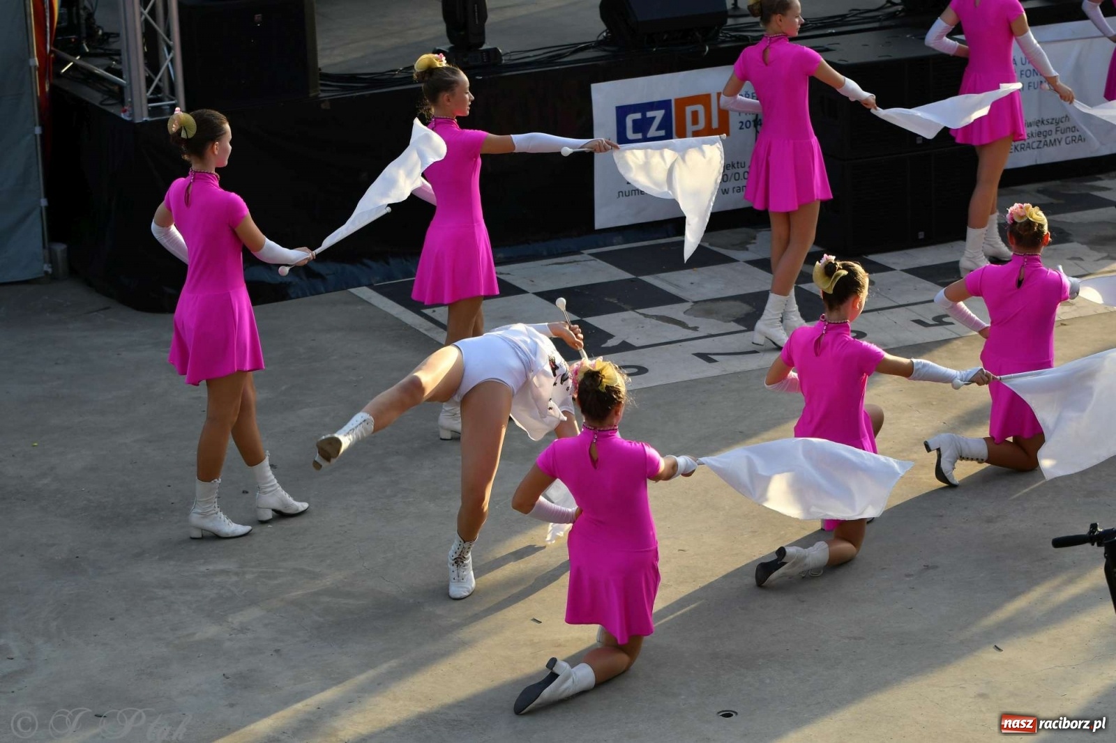 Zdjęcie w galerii na portalu naszraciborz.pl: Racibórz pożegnał na bulwarach lato [FOTO]  wiadomości z regionu