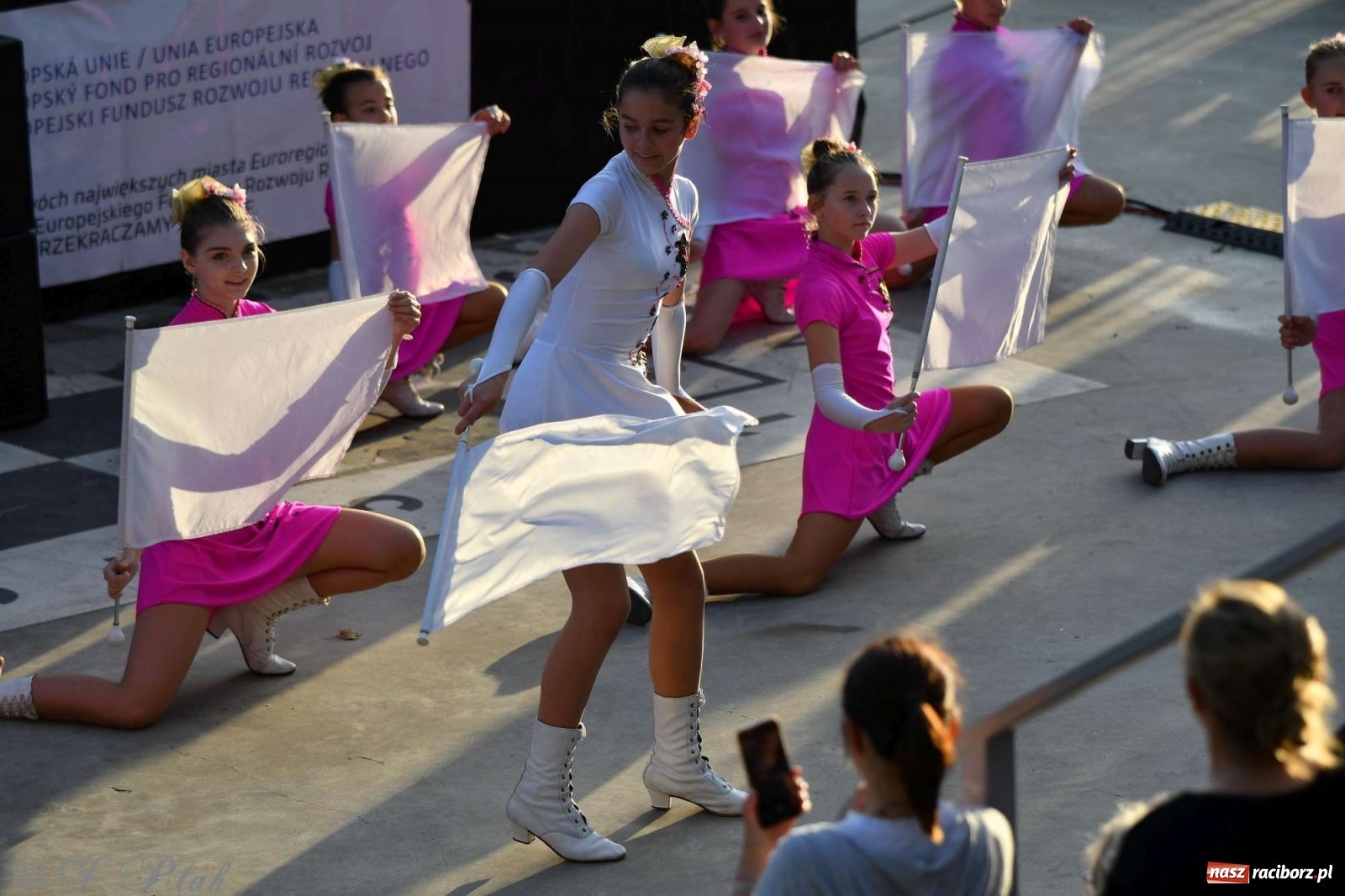 Zdjęcie w galerii na portalu naszraciborz.pl: Racibórz pożegnał na bulwarach lato [FOTO]  wiadomości z regionu