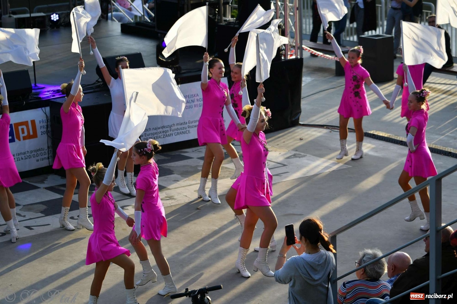 Zdjęcie w galerii na portalu naszraciborz.pl: Racibórz pożegnał na bulwarach lato [FOTO]  wiadomości z regionu