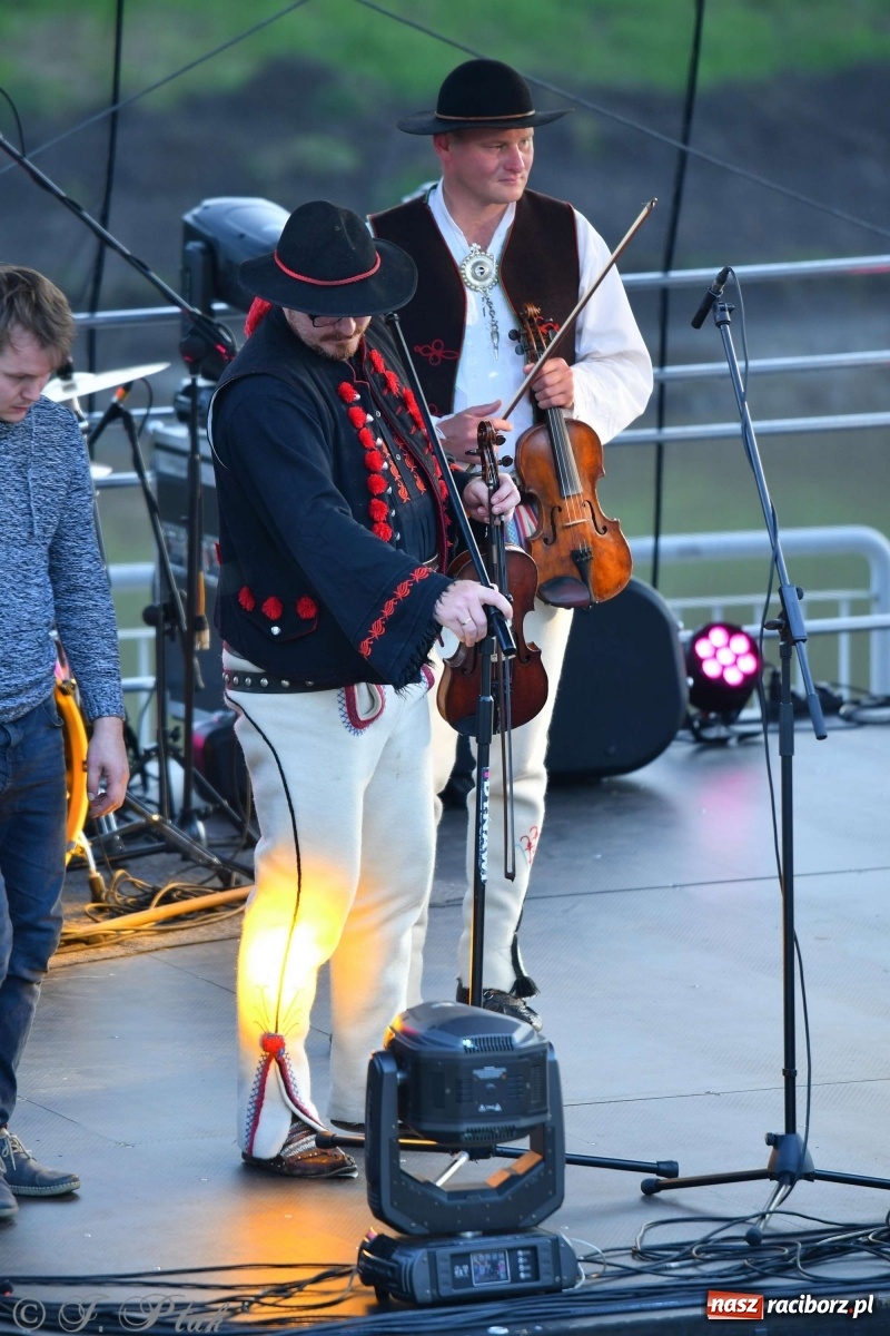 Zdjęcie w galerii na portalu naszraciborz.pl: Racibórz pożegnał na bulwarach lato [FOTO]  wiadomości z regionu