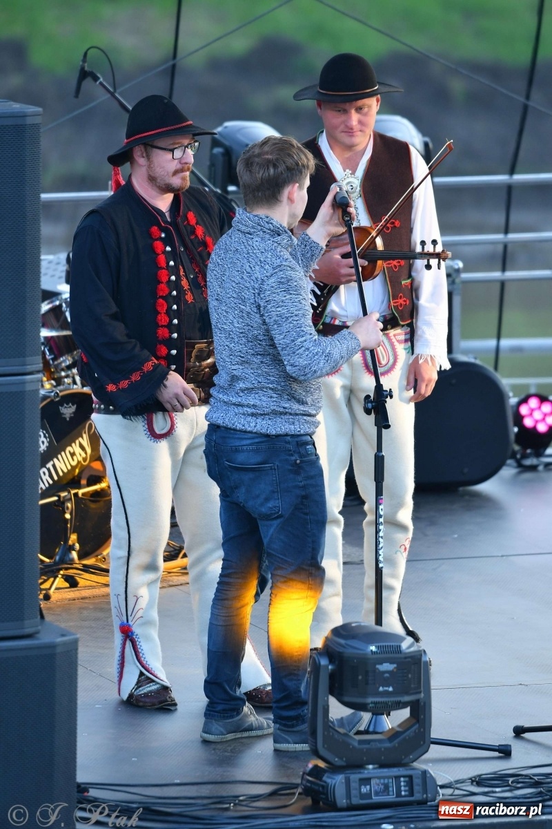 Zdjęcie w galerii na portalu naszraciborz.pl: Racibórz pożegnał na bulwarach lato [FOTO]  wiadomości z regionu