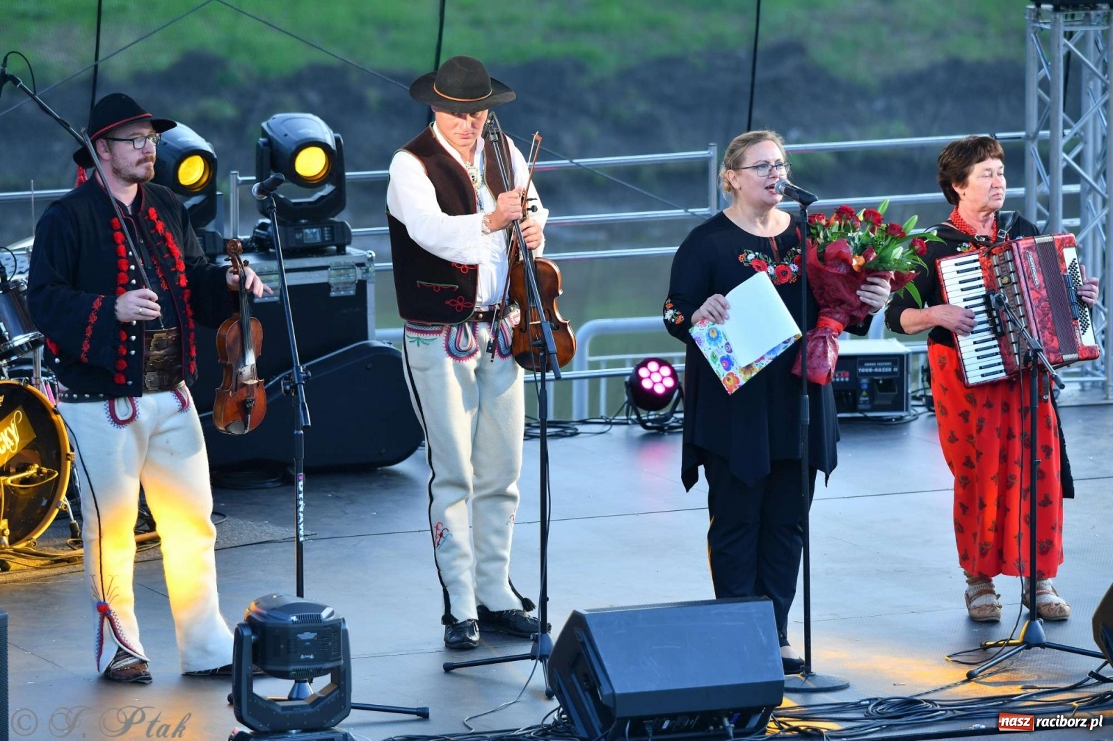 Zdjęcie w galerii na portalu naszraciborz.pl: Racibórz pożegnał na bulwarach lato [FOTO]  wiadomości z regionu