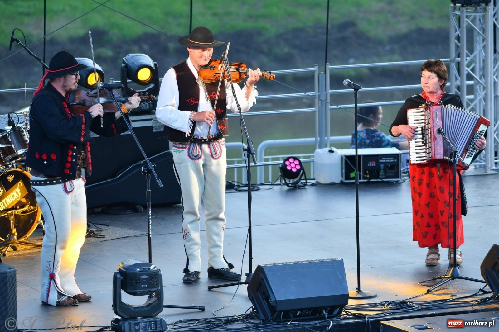 Zdjęcie w galerii na portalu naszraciborz.pl: Racibórz pożegnał na bulwarach lato [FOTO]  wiadomości z regionu