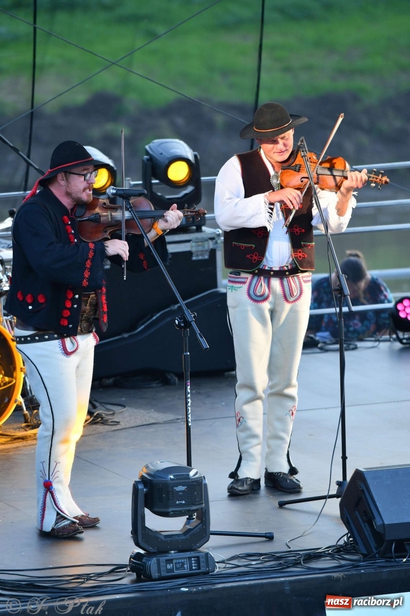 Zdjęcie w galerii na portalu naszraciborz.pl: Racibórz pożegnał na bulwarach lato [FOTO]  wiadomości z regionu