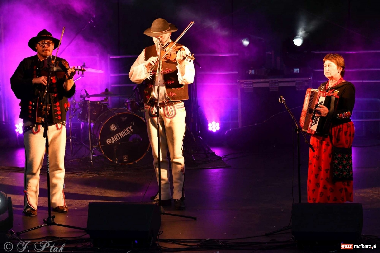 Zdjęcie w galerii na portalu naszraciborz.pl: Racibórz pożegnał na bulwarach lato [FOTO]  wiadomości z regionu