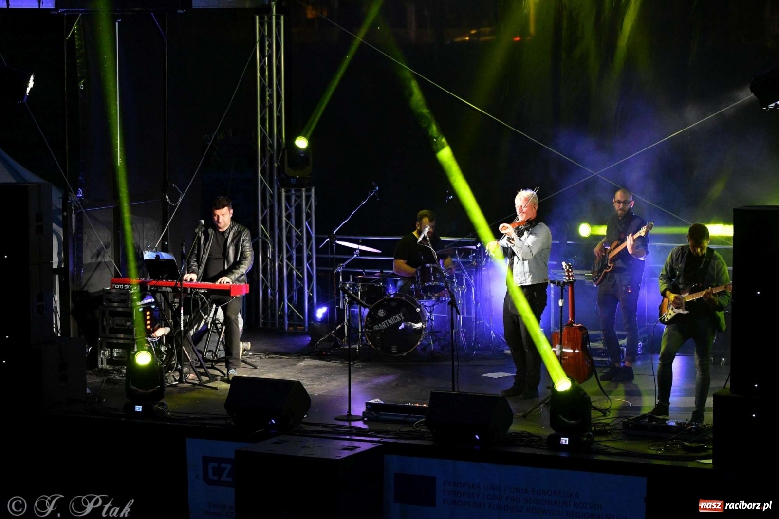 Zdjęcie w galerii na portalu naszraciborz.pl: Racibórz pożegnał na bulwarach lato [FOTO]  wiadomości z regionu