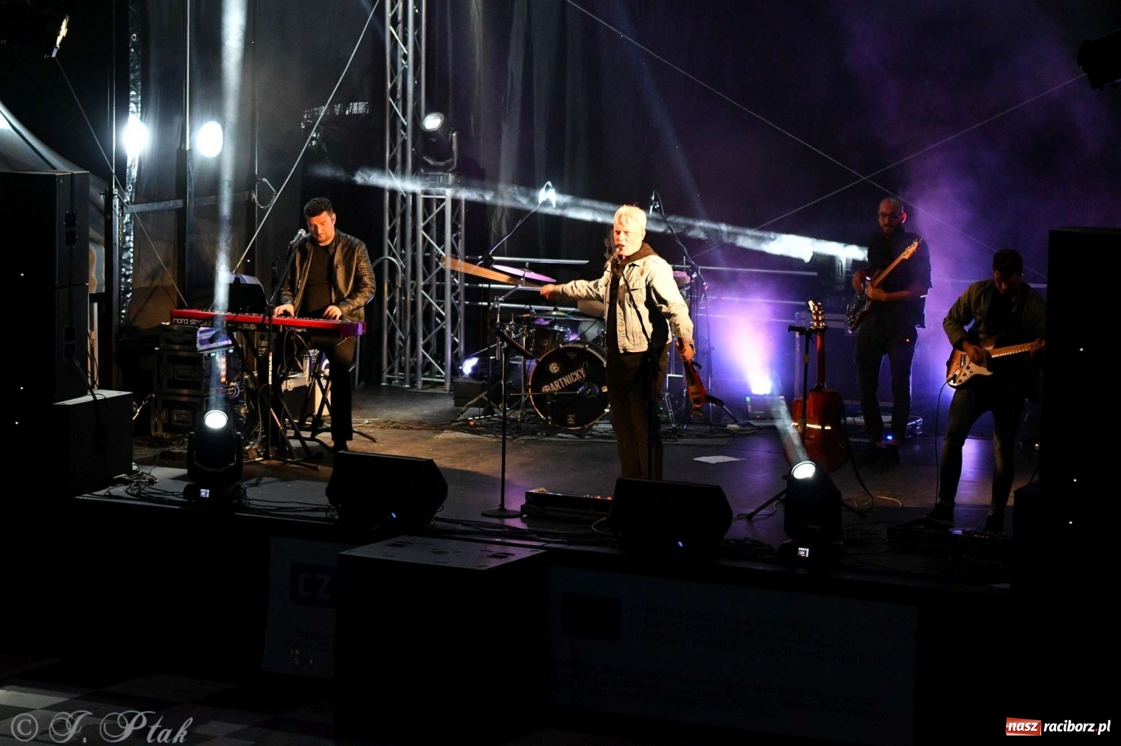 Zdjęcie w galerii na portalu naszraciborz.pl: Racibórz pożegnał na bulwarach lato [FOTO]  wiadomości z regionu