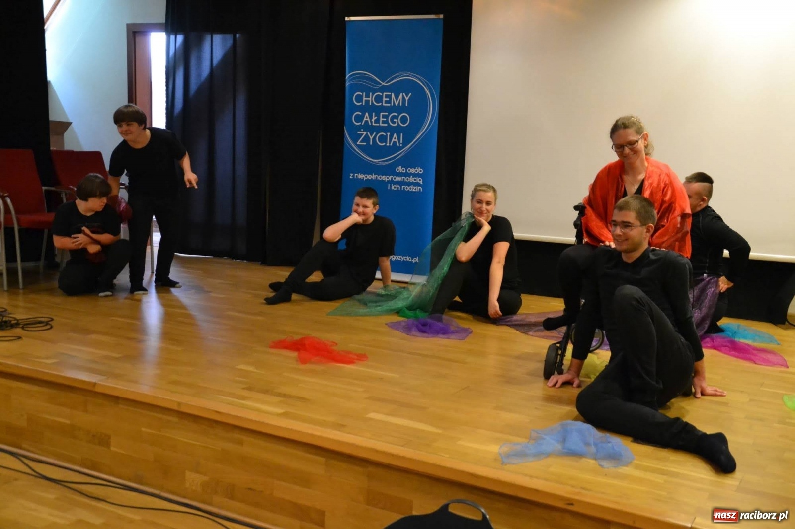 Zdjęcie w galerii na portalu naszraciborz.pl: Porozmawiajmy o autyzmie. Konferencja szkoleniowo-naukowa na zamku wiadomości z regionu