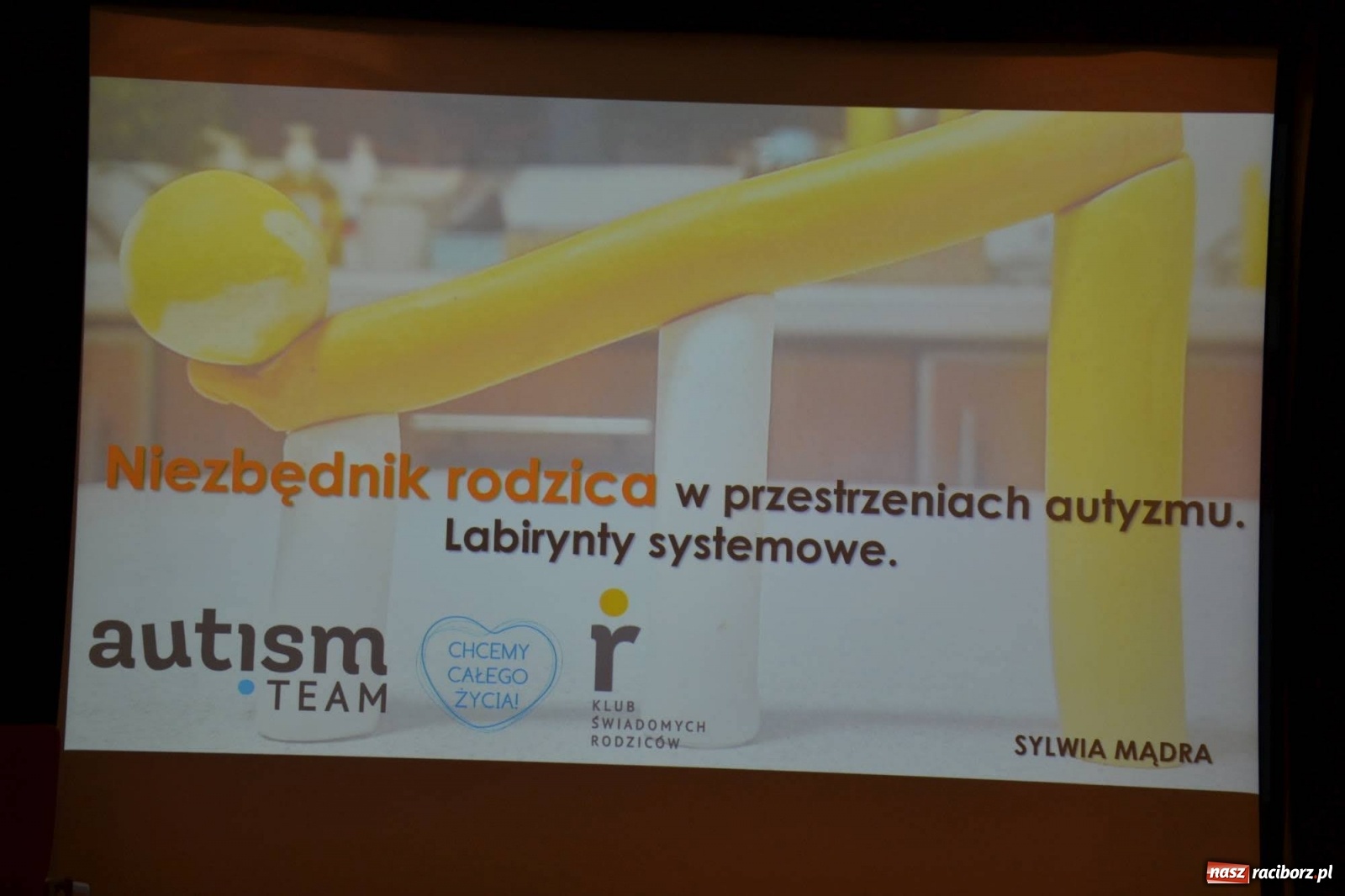 Zdjęcie w galerii na portalu naszraciborz.pl: Porozmawiajmy o autyzmie. Konferencja szkoleniowo-naukowa na zamku wiadomości z regionu