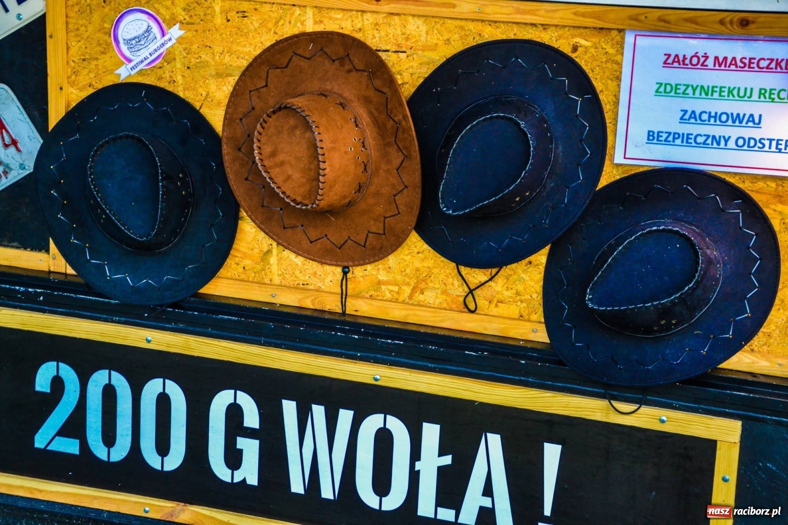 Zdjęcie w galerii na portalu naszraciborz.pl: Do Raciborza zjechały food trucki [FOTO] wiadomości z regionu