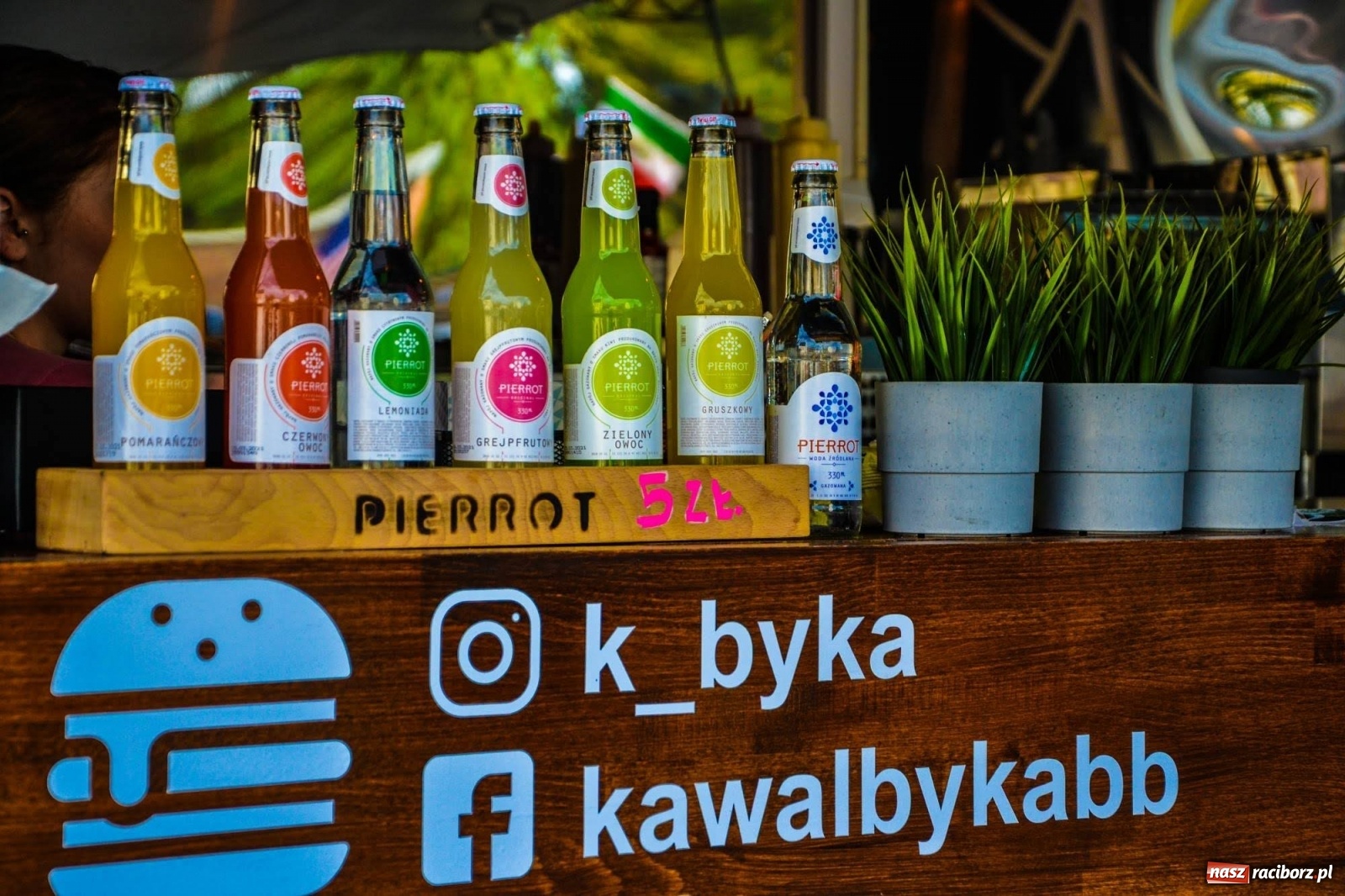 Zdjęcie w galerii na portalu naszraciborz.pl: Do Raciborza zjechały food trucki [FOTO] wiadomości z regionu