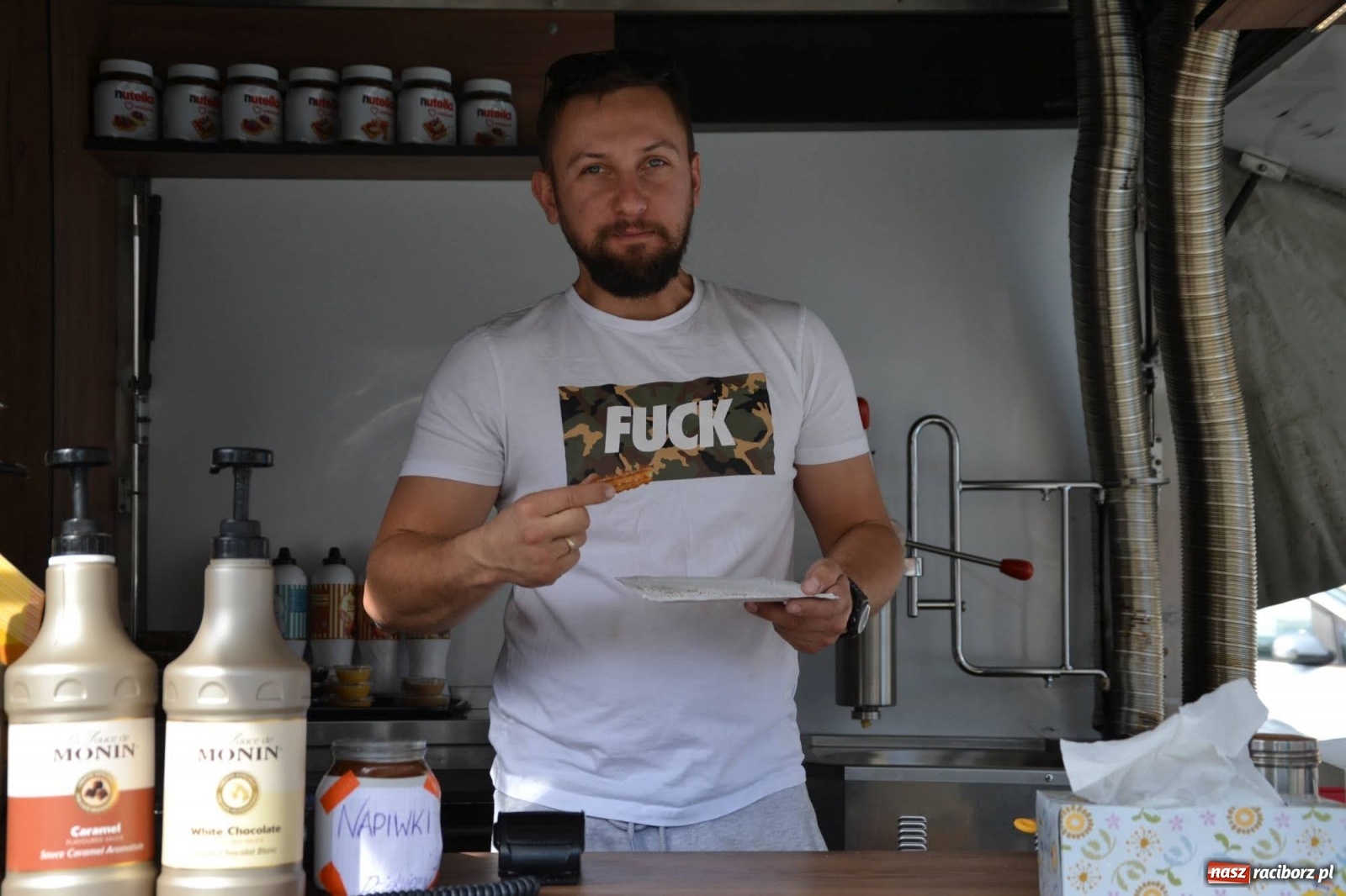 Zdjęcie w galerii na portalu naszraciborz.pl: Do Raciborza zjechały food trucki [FOTO] wiadomości z regionu