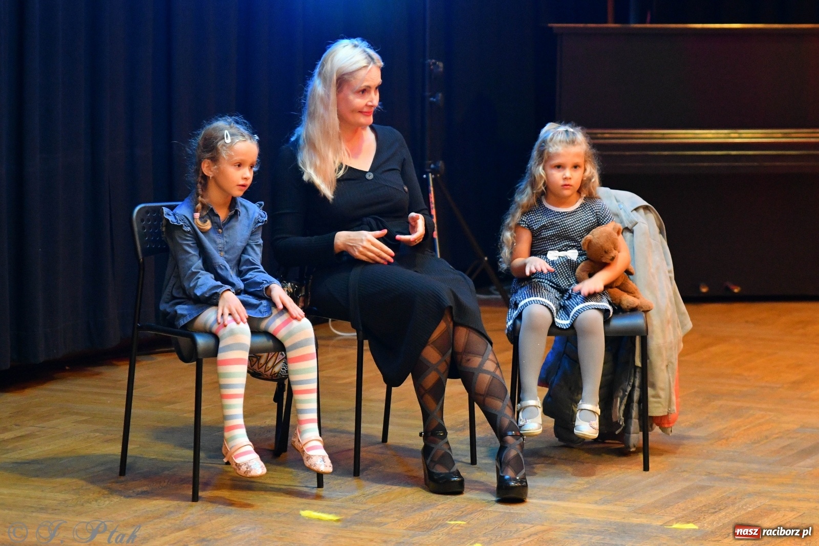 Zdjęcie w galerii na portalu naszraciborz.pl: RCK. Detektyw Nutka na tropie... melodii  wiadomości z regionu