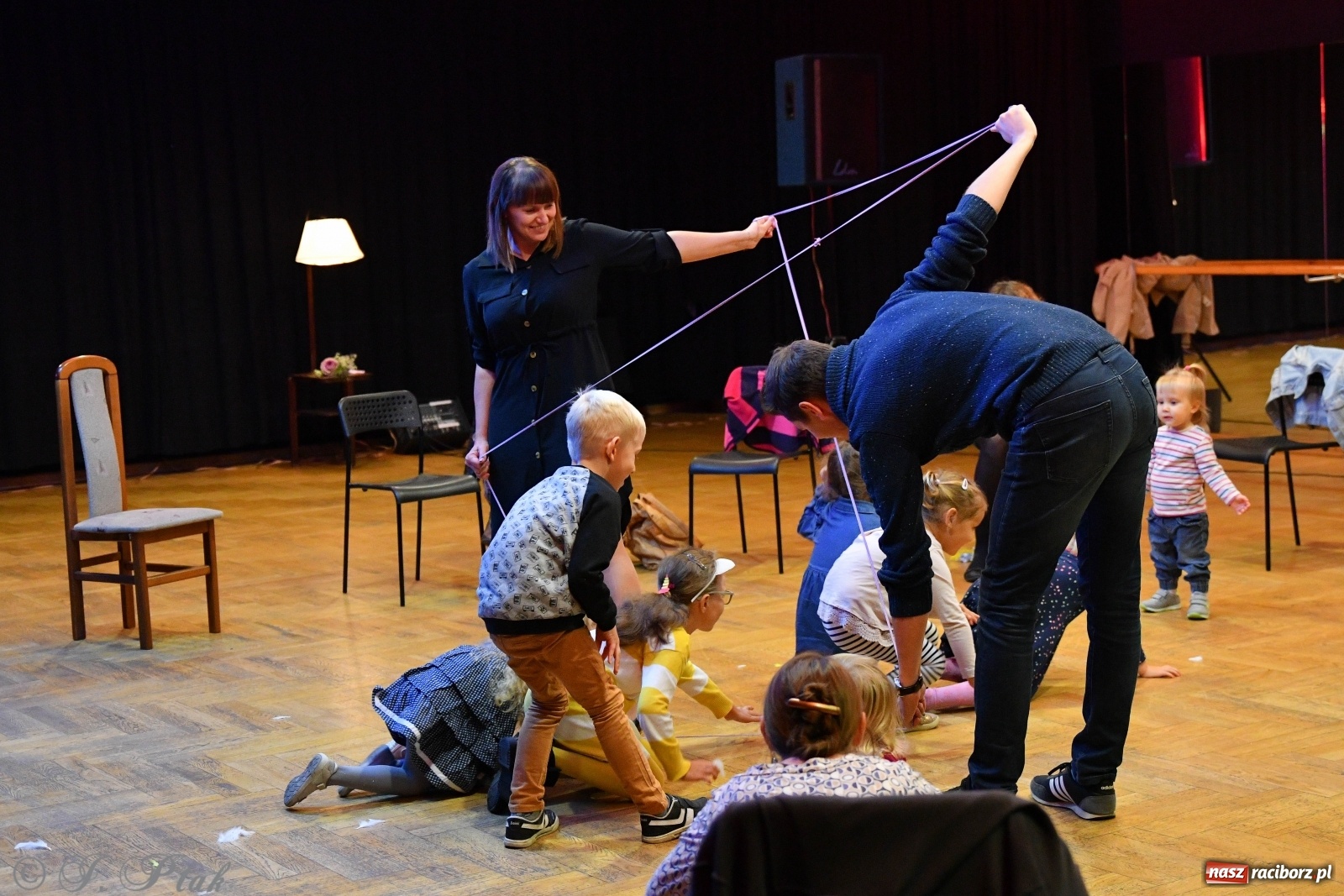 Zdjęcie w galerii na portalu naszraciborz.pl: RCK. Detektyw Nutka na tropie... melodii  wiadomości z regionu