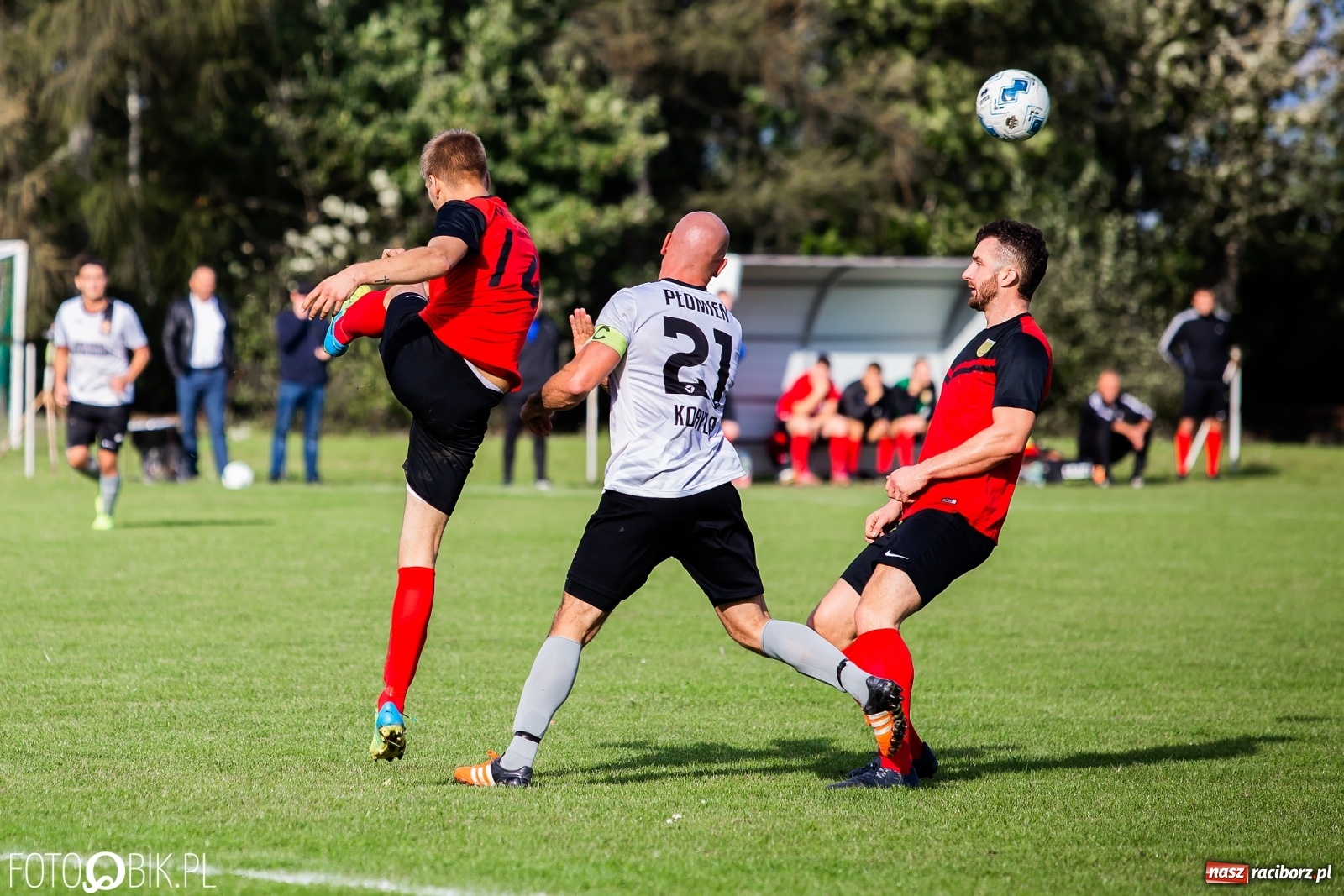 Zdjęcie w galerii na portalu naszraciborz.pl: Wyrównany bój Płomienia z Odrą [FOTO] wiadomości z regionu