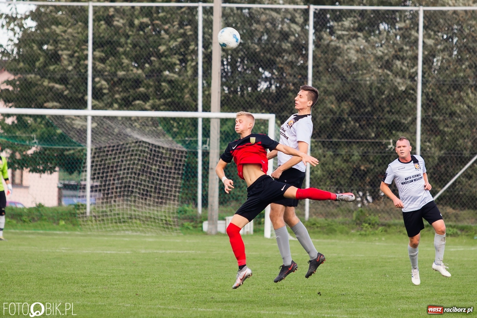 Zdjęcie w galerii na portalu naszraciborz.pl: Wyrównany bój Płomienia z Odrą [FOTO] wiadomości z regionu
