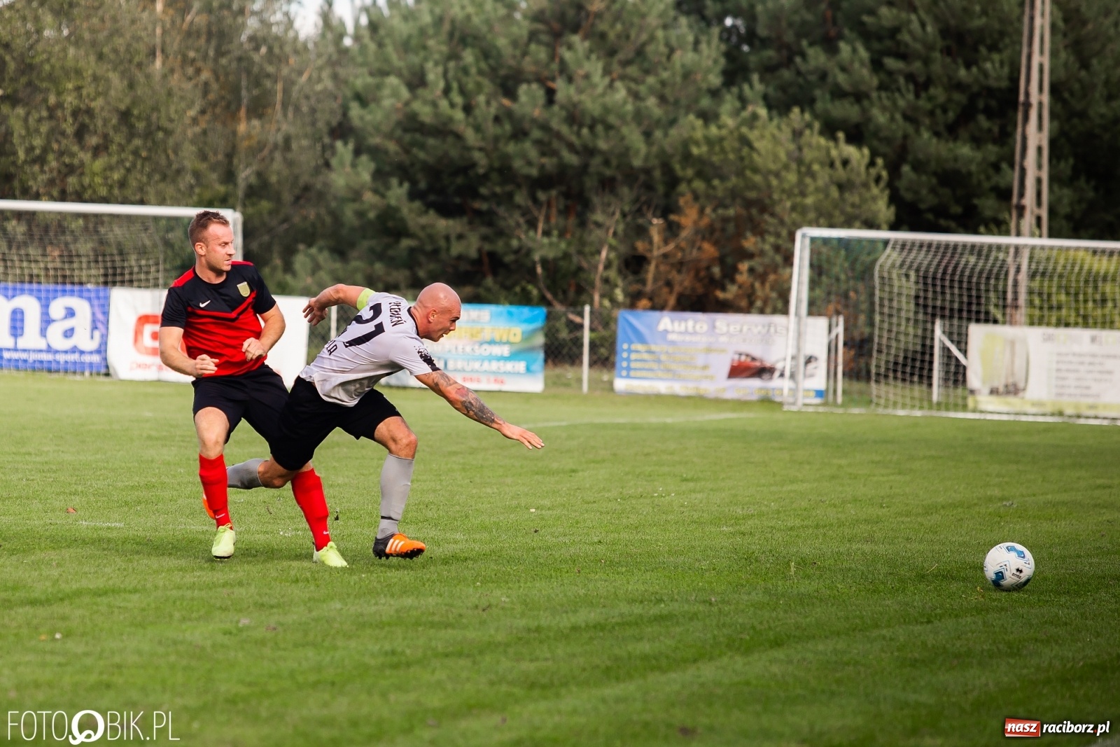 Zdjęcie w galerii na portalu naszraciborz.pl: Wyrównany bój Płomienia z Odrą [FOTO] wiadomości z regionu