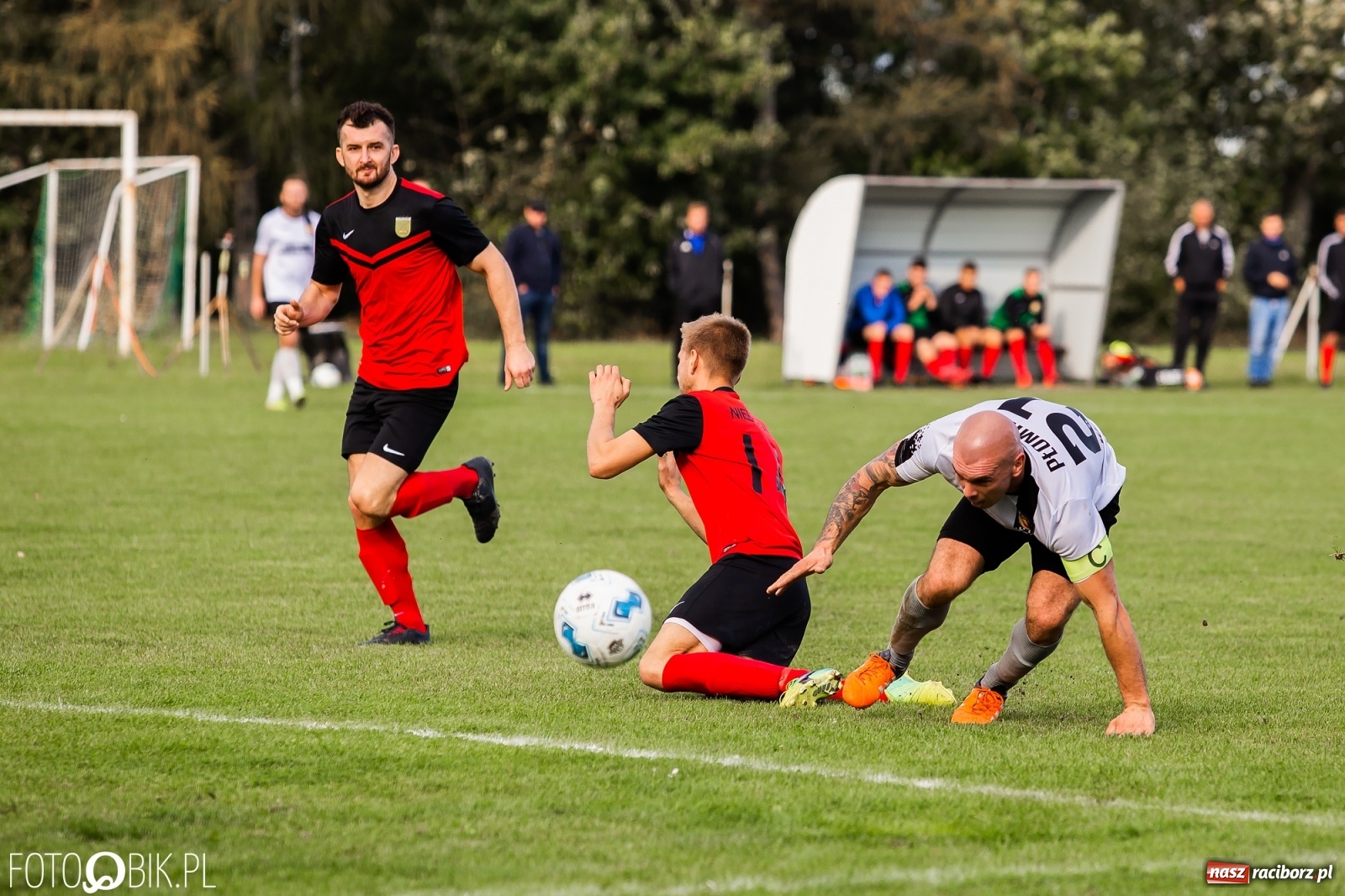 Zdjęcie w galerii na portalu naszraciborz.pl: Wyrównany bój Płomienia z Odrą [FOTO] wiadomości z regionu