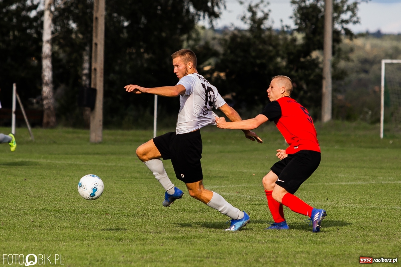 Zdjęcie w galerii na portalu naszraciborz.pl: Wyrównany bój Płomienia z Odrą [FOTO] wiadomości z regionu