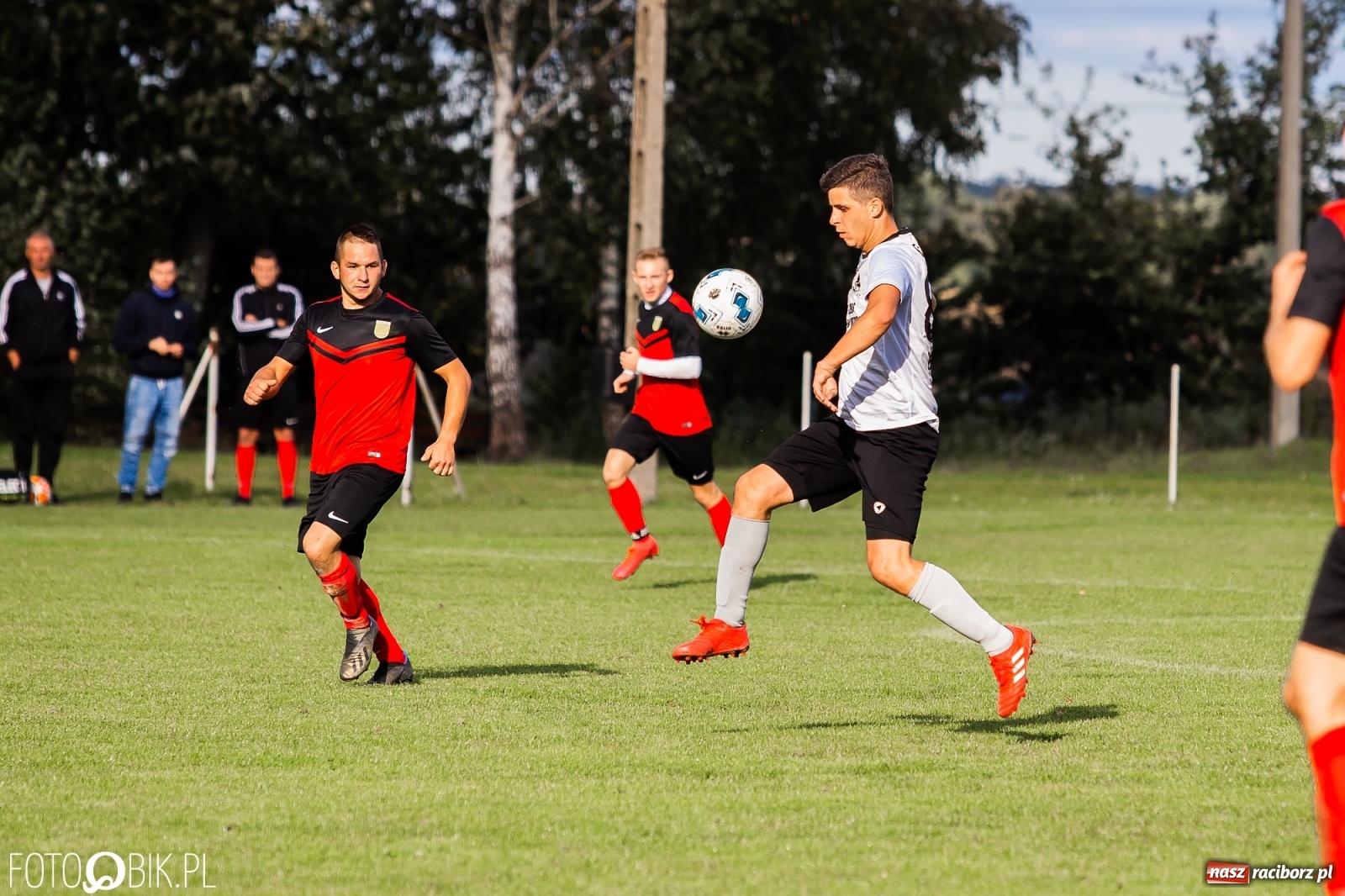 Zdjęcie w galerii na portalu naszraciborz.pl: Wyrównany bój Płomienia z Odrą [FOTO] wiadomości z regionu