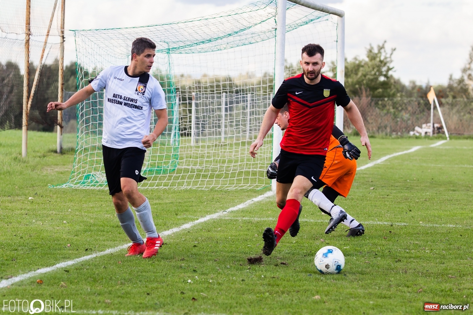 Zdjęcie w galerii na portalu naszraciborz.pl: Wyrównany bój Płomienia z Odrą [FOTO] wiadomości z regionu