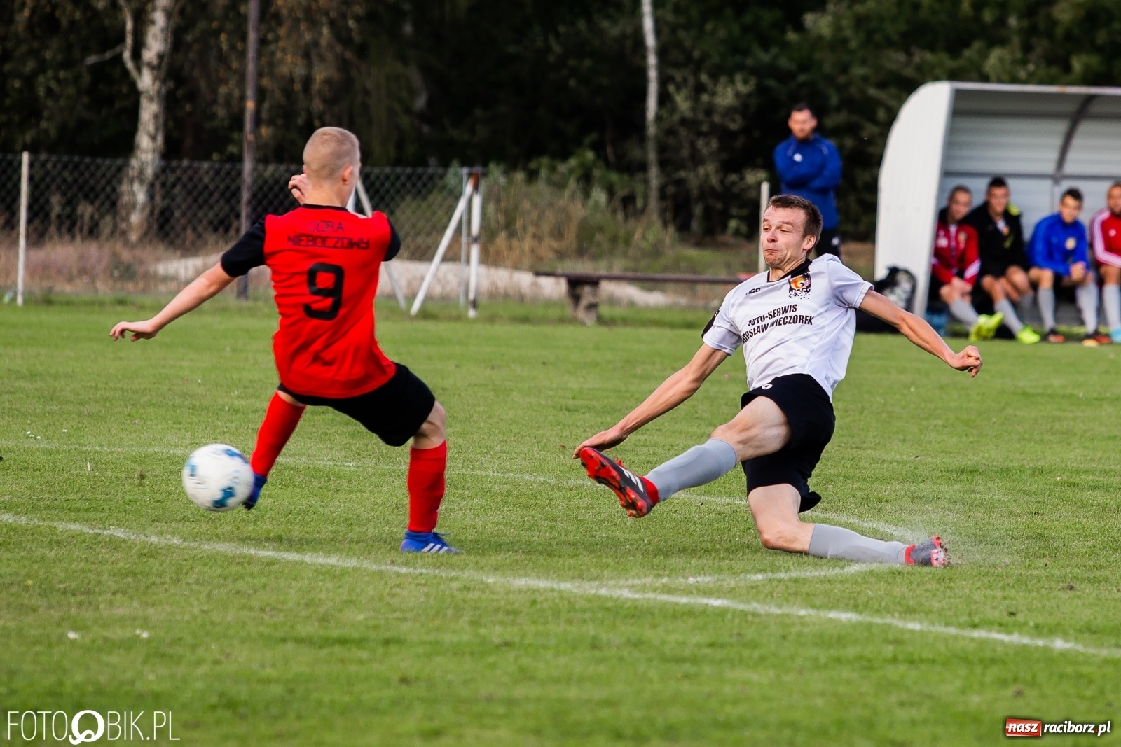 Zdjęcie w galerii na portalu naszraciborz.pl: Wyrównany bój Płomienia z Odrą [FOTO] wiadomości z regionu
