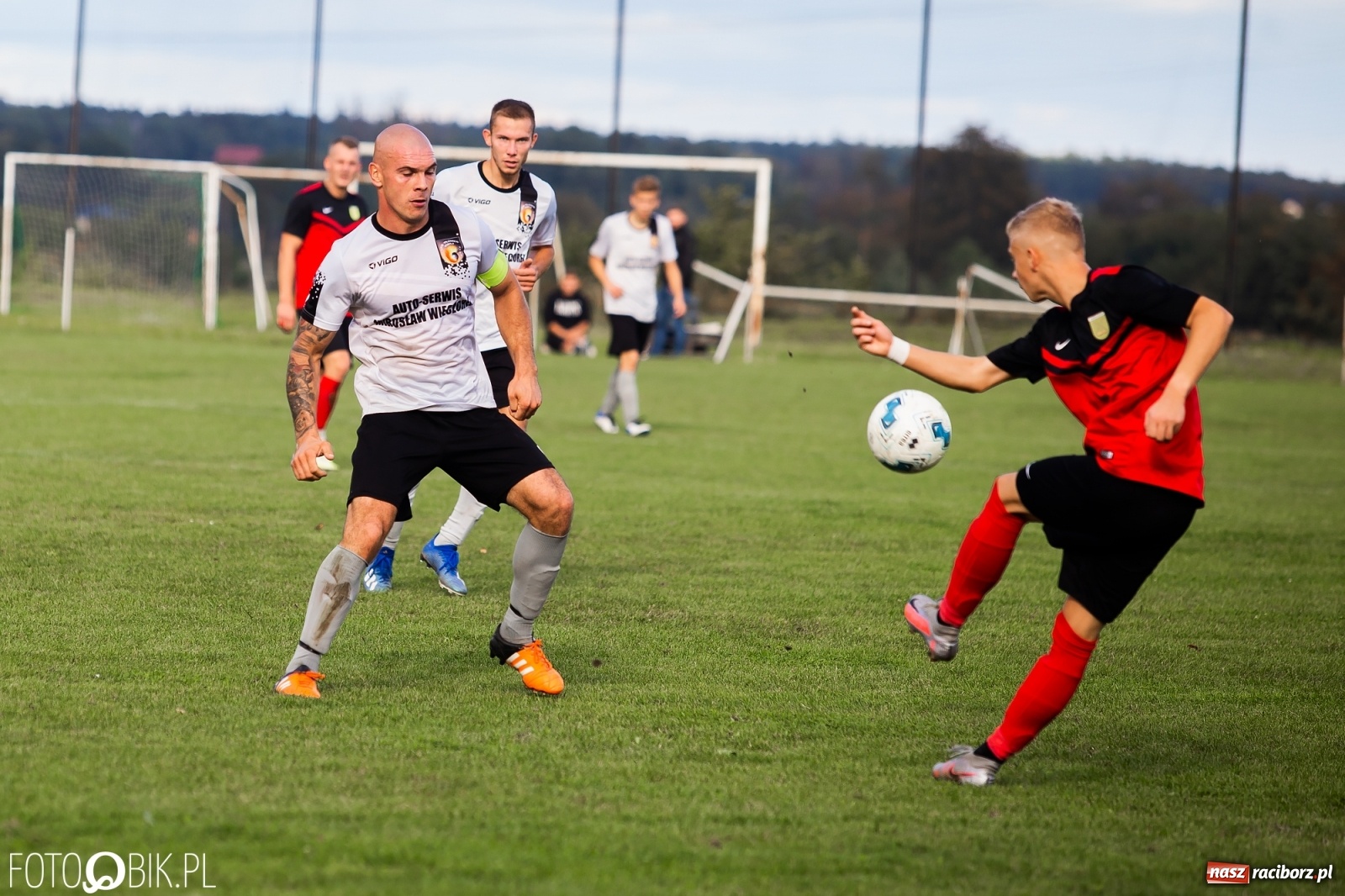 Zdjęcie w galerii na portalu naszraciborz.pl: Wyrównany bój Płomienia z Odrą [FOTO] wiadomości z regionu