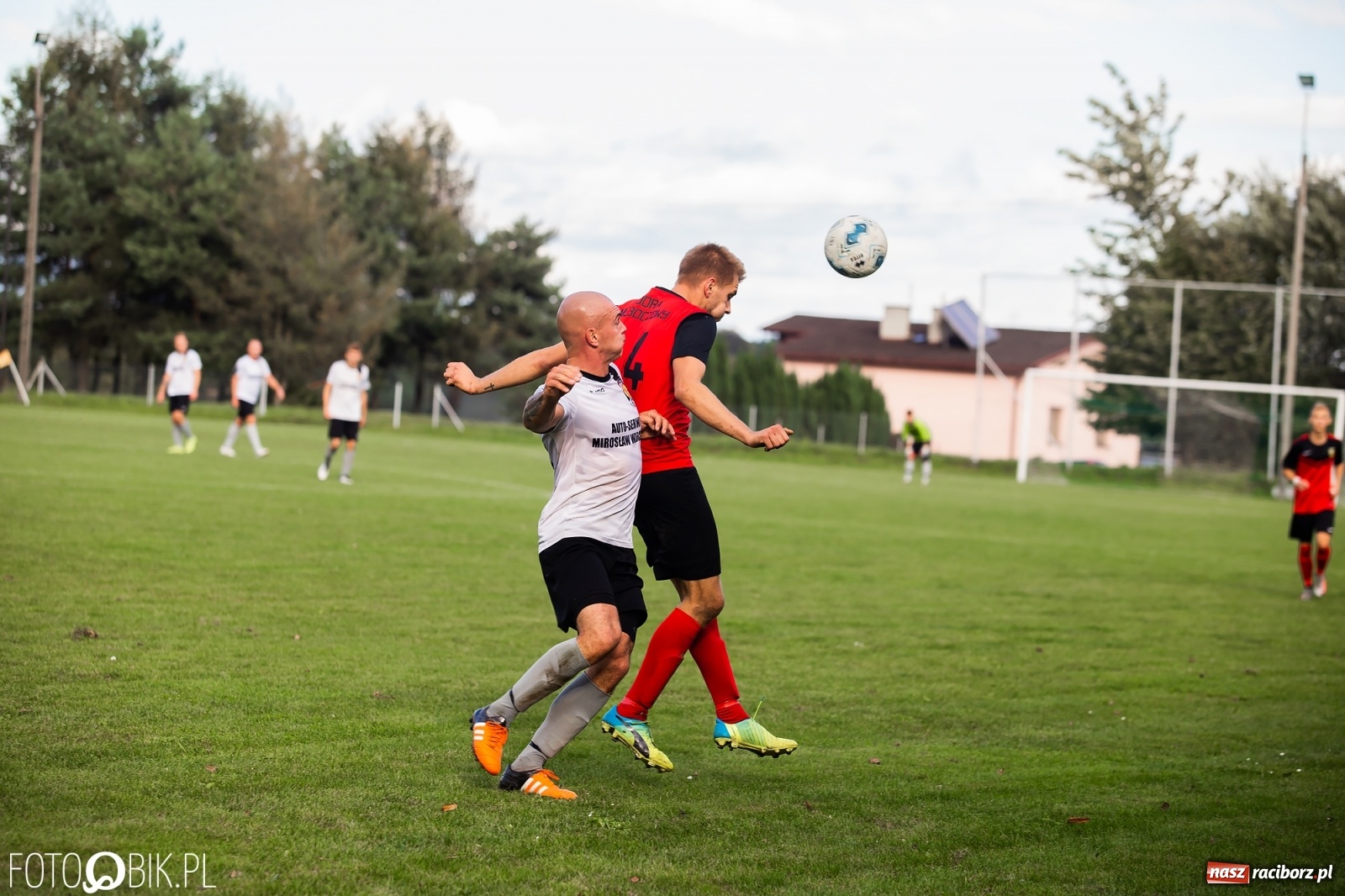 Zdjęcie w galerii na portalu naszraciborz.pl: Wyrównany bój Płomienia z Odrą [FOTO] wiadomości z regionu