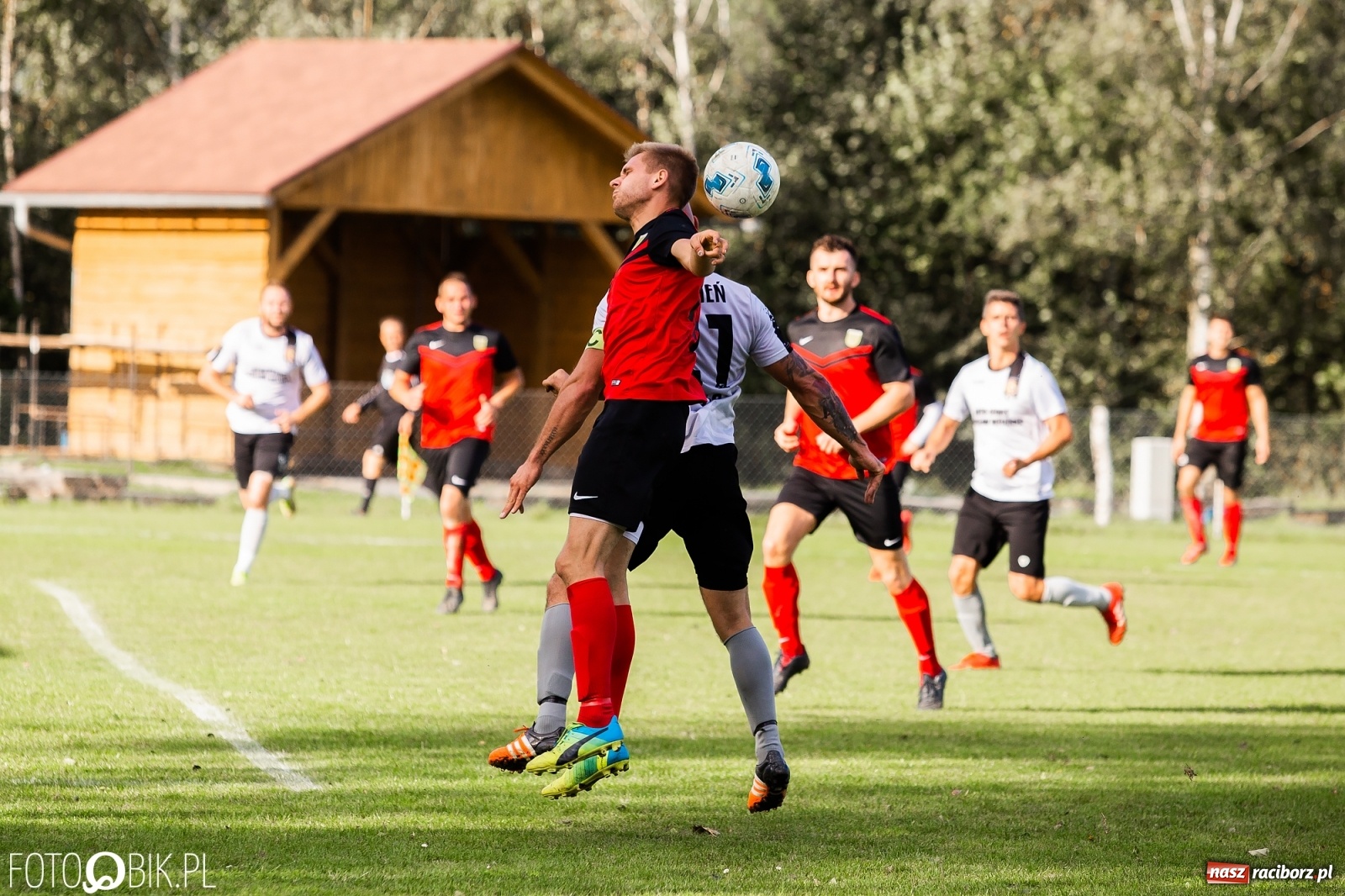 Zdjęcie w galerii na portalu naszraciborz.pl: Wyrównany bój Płomienia z Odrą [FOTO] wiadomości z regionu