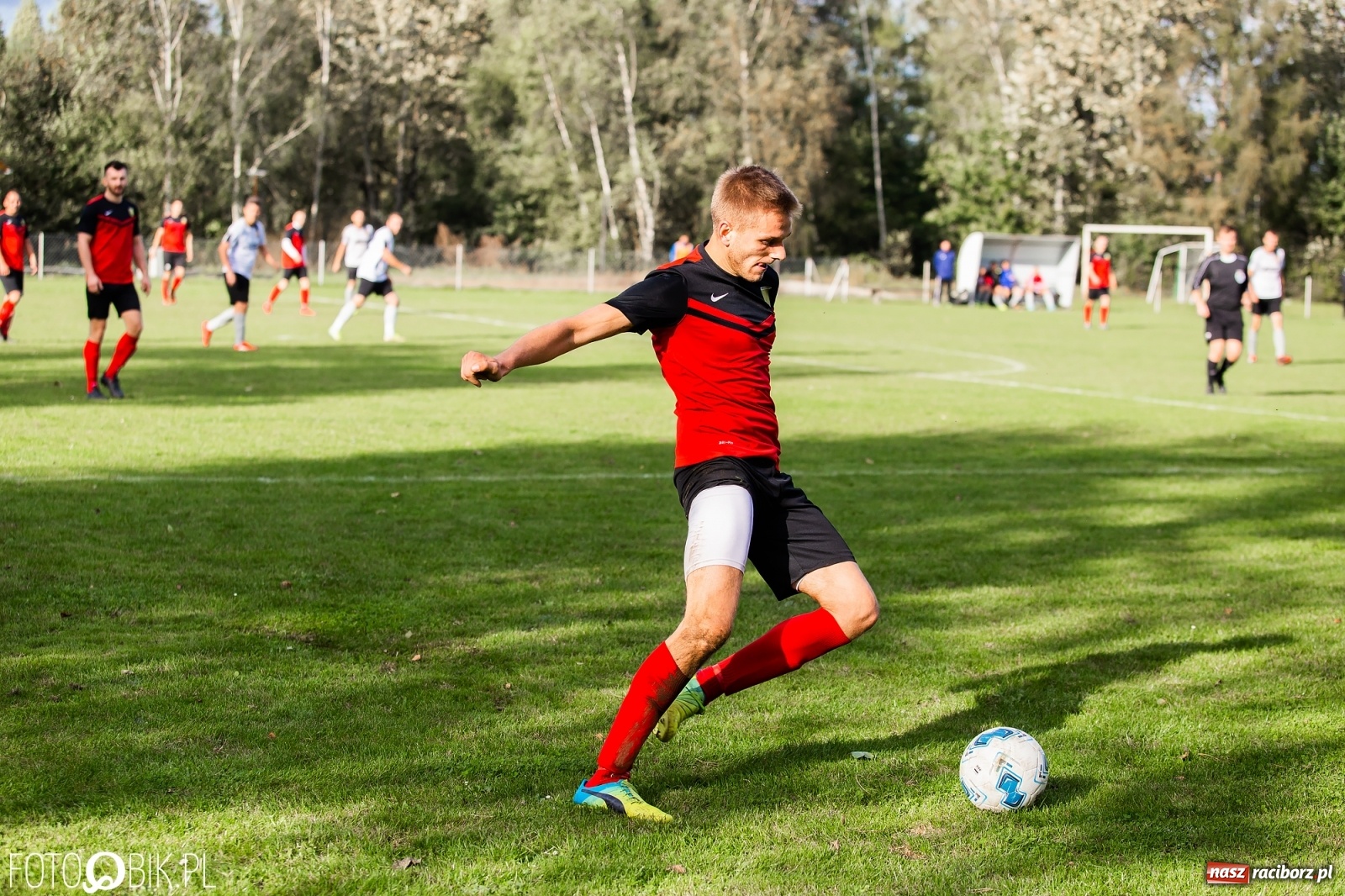 Zdjęcie w galerii na portalu naszraciborz.pl: Wyrównany bój Płomienia z Odrą [FOTO] wiadomości z regionu