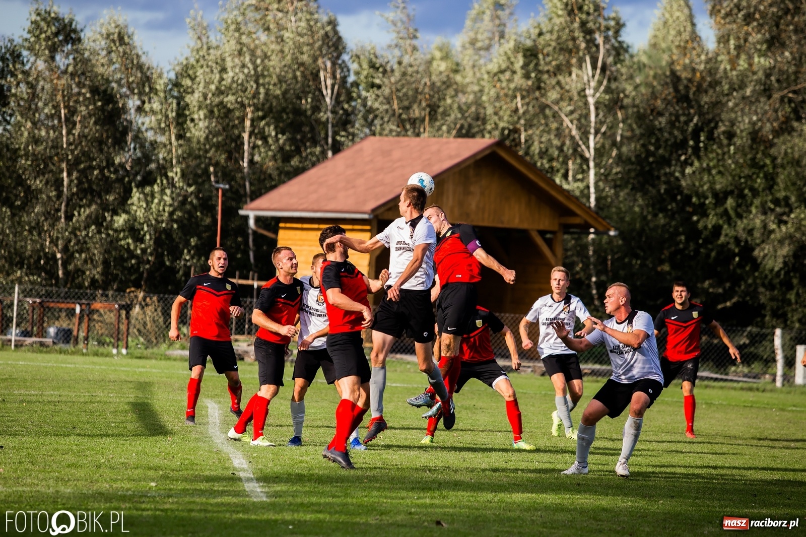 Zdjęcie w galerii na portalu naszraciborz.pl: Wyrównany bój Płomienia z Odrą [FOTO] wiadomości z regionu