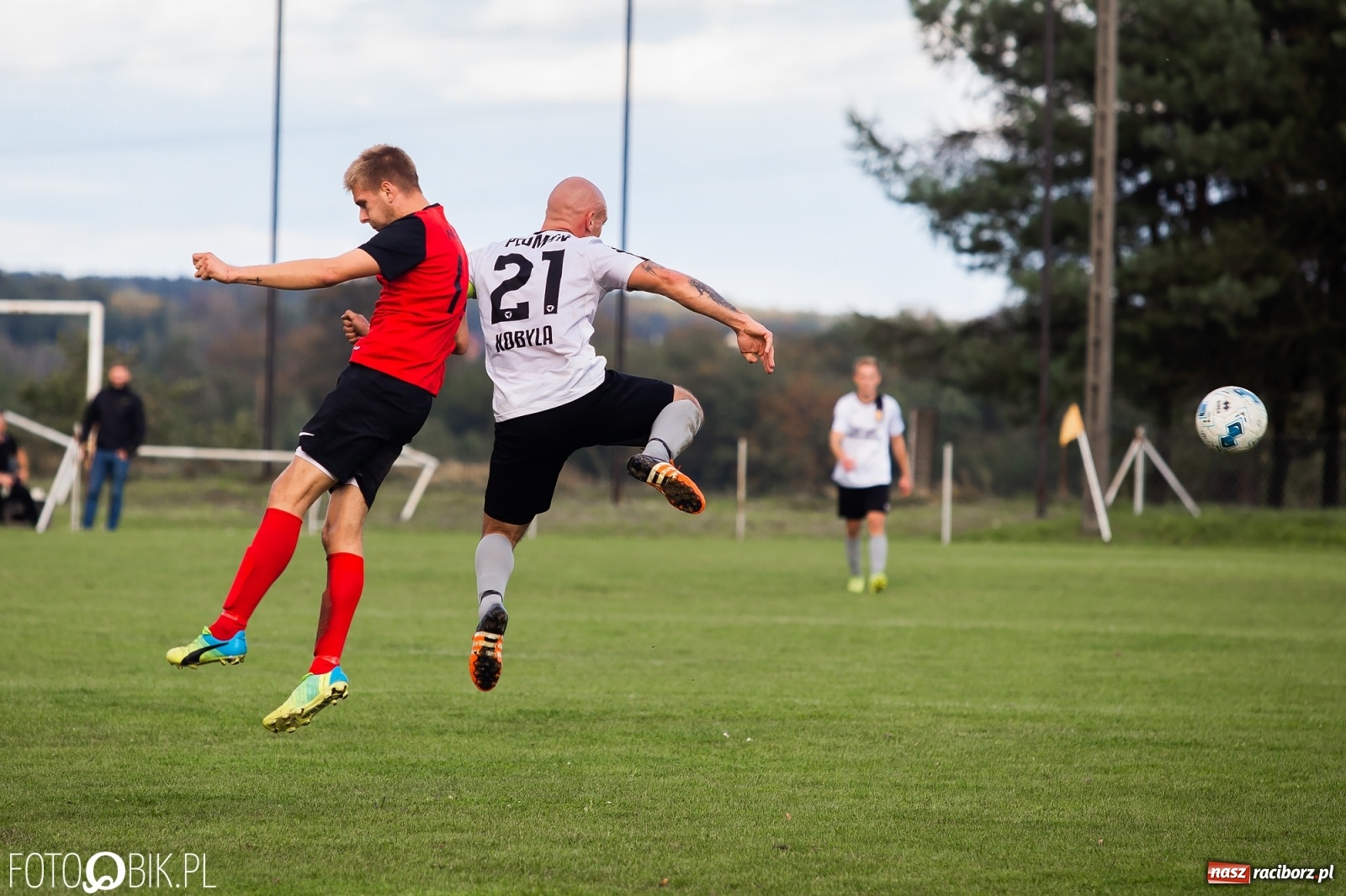 Zdjęcie w galerii na portalu naszraciborz.pl: Wyrównany bój Płomienia z Odrą [FOTO] wiadomości z regionu