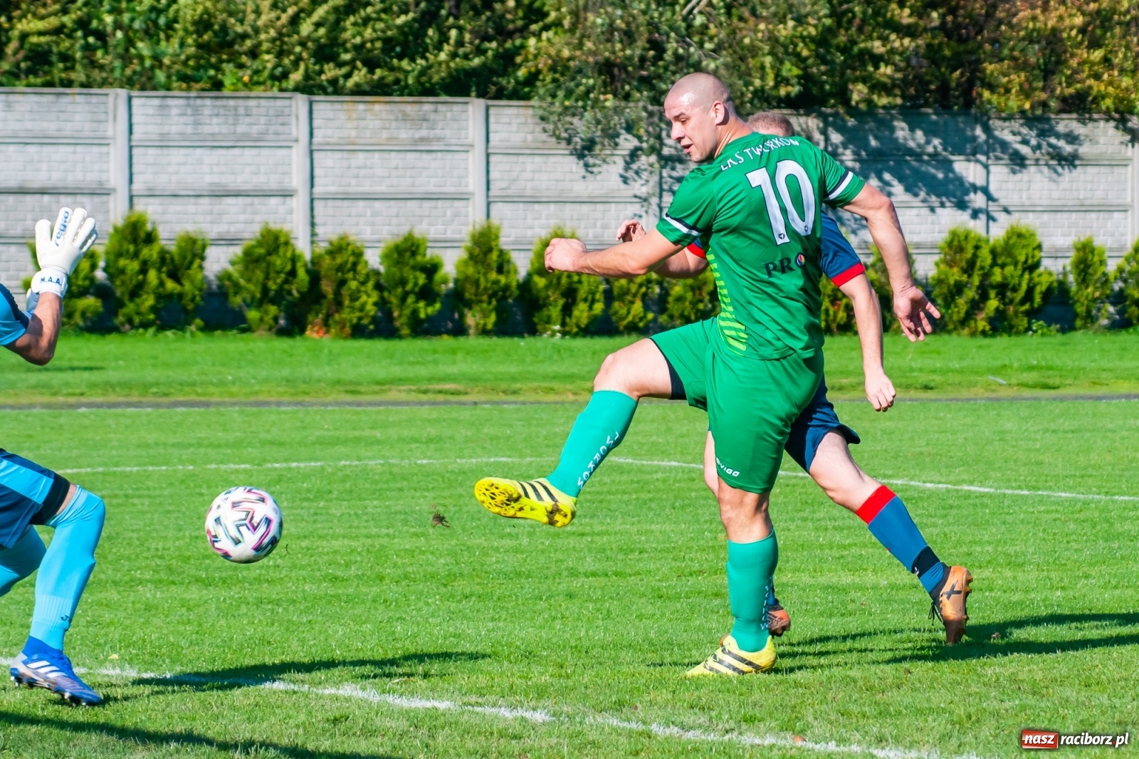 Zdjęcie w galerii na portalu naszraciborz.pl: Tworków zrobił miazgę z Krzanowic [FOTO] wiadomości z regionu