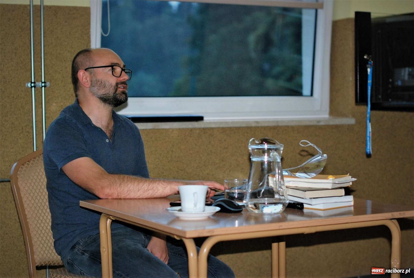 Zdjęcie w galerii na portalu naszraciborz.pl: Plecenie wianków, slajdowisko o Ugandzie i warsztaty DIY wiadomości z regionu