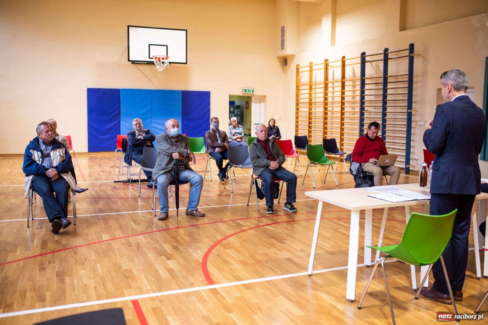 Zdjęcie w galerii na portalu naszraciborz.pl: Prezydent w centrum. Frekwencja słaba  wiadomości z regionu