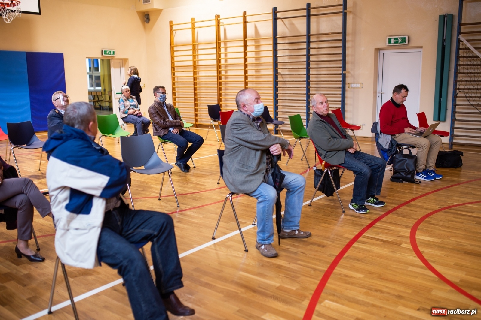 Zdjęcie w galerii na portalu naszraciborz.pl: Prezydent w centrum. Frekwencja słaba  wiadomości z regionu