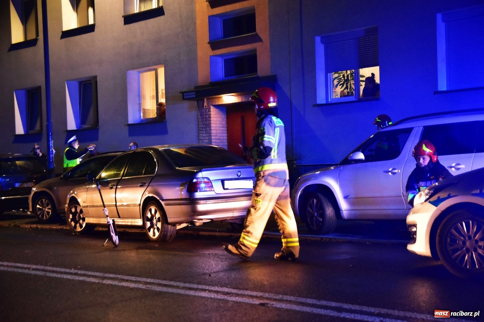 Zdjęcie w galerii na portalu naszraciborz.pl: Zderzenie na Ogrodowej. Sprawca zbiegł  wiadomości z regionu