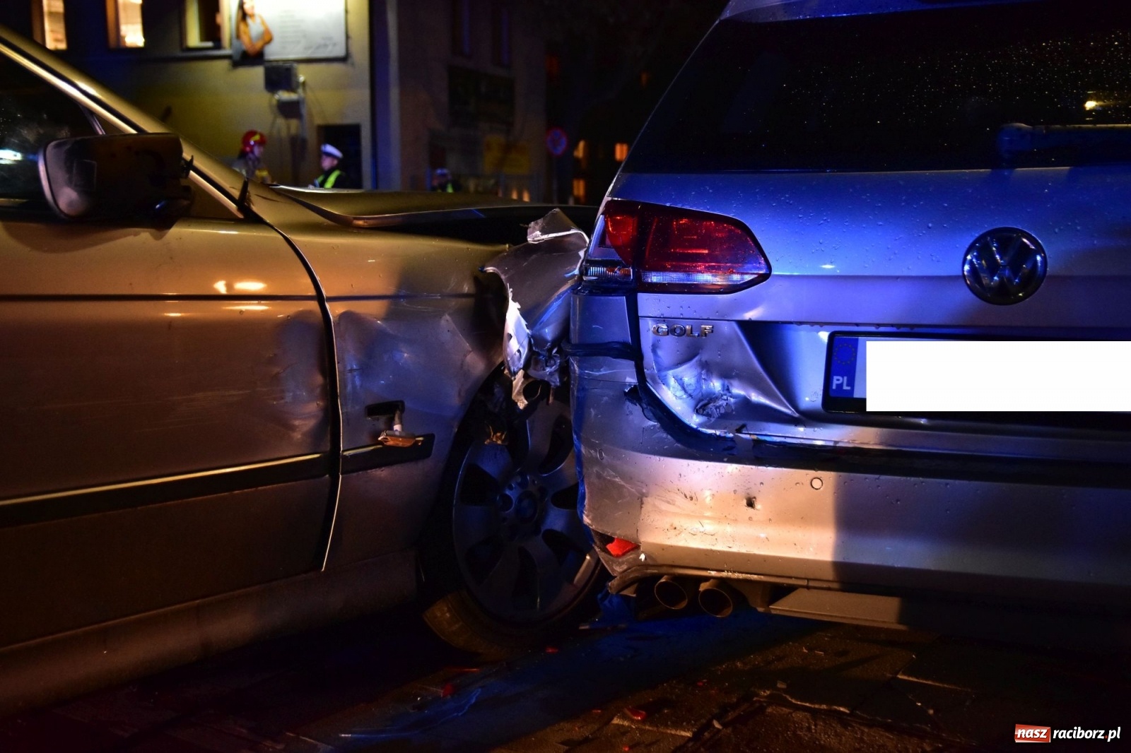 Zdjęcie w galerii na portalu naszraciborz.pl: Zderzenie na Ogrodowej. Sprawca zbiegł  wiadomości z regionu