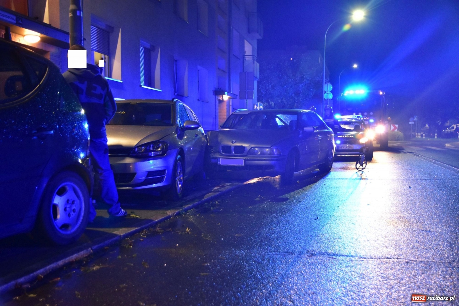 Zdjęcie w galerii na portalu naszraciborz.pl: Zderzenie na Ogrodowej. Sprawca zbiegł  wiadomości z regionu