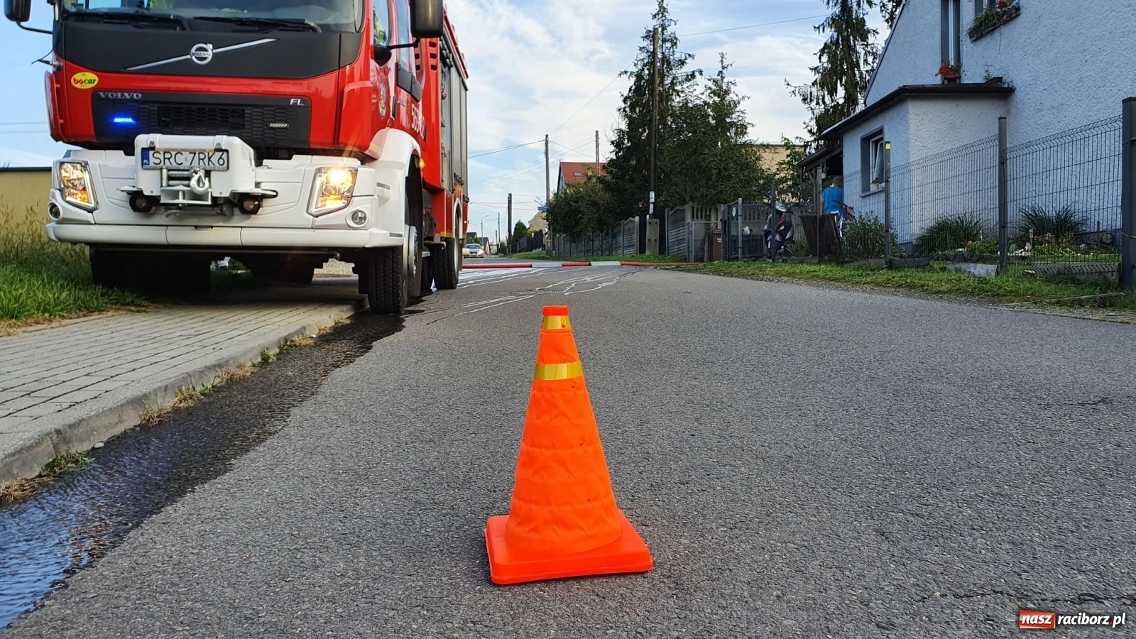 Zdjęcie w galerii na portalu naszraciborz.pl: Raport 998. Silny wiatr przysporzył pracy strażakom wiadomości z regionu