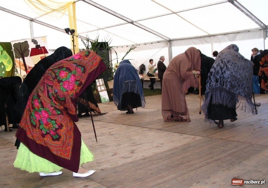 Zdjęcie w galerii na portalu naszraciborz.pl: Bawili się dwa dni i dwie noce wiadomości z regionu