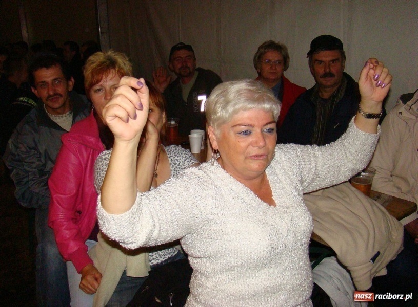 Zdjęcie w galerii na portalu naszraciborz.pl: Bawili się dwa dni i dwie noce wiadomości z regionu