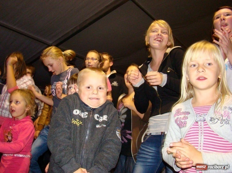 Zdjęcie w galerii na portalu naszraciborz.pl: Bawili się dwa dni i dwie noce wiadomości z regionu