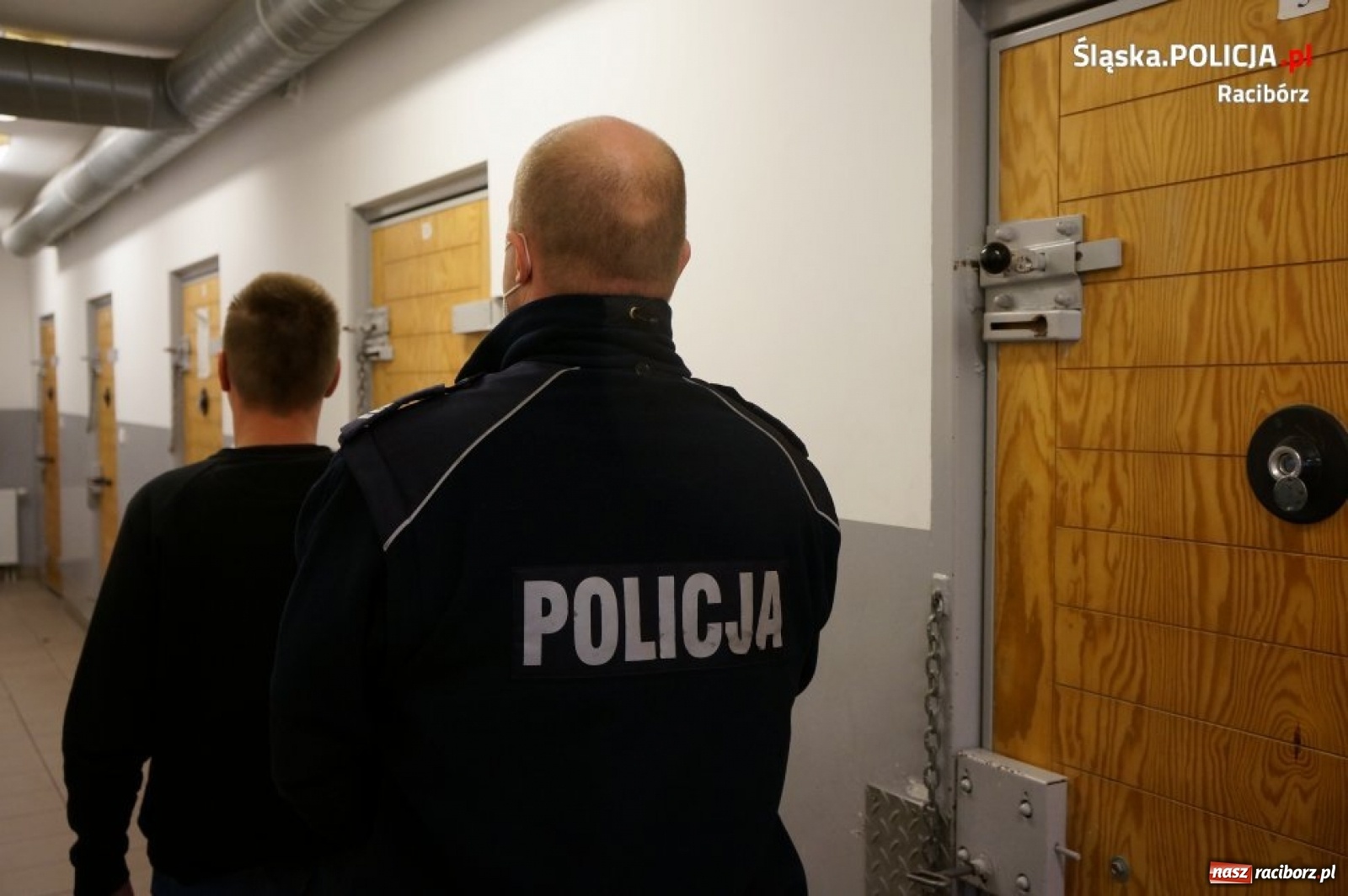 Zdjęcie w galerii na portalu naszraciborz.pl: Złodziejska para zatrzymana po kradzieży w Bieńkowicach wiadomości z regionu