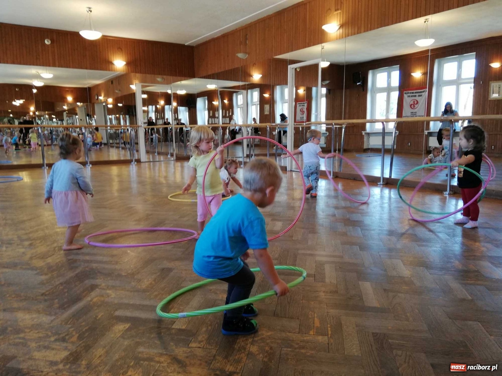 Zdjęcie w galerii na portalu naszraciborz.pl: Rozpoczęcie zajęć Fiku-miku w RCK wiadomości z regionu
