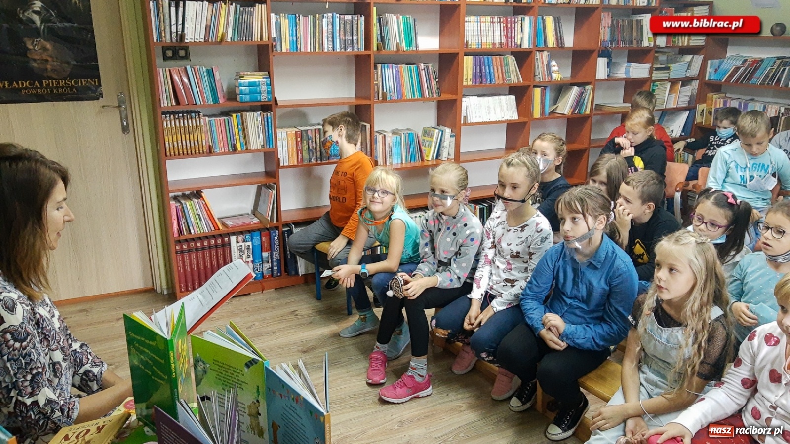 Zdjęcie w galerii na portalu naszraciborz.pl: Agata Widzowska gościem biblioteki w Brzeziu  wiadomości z regionu