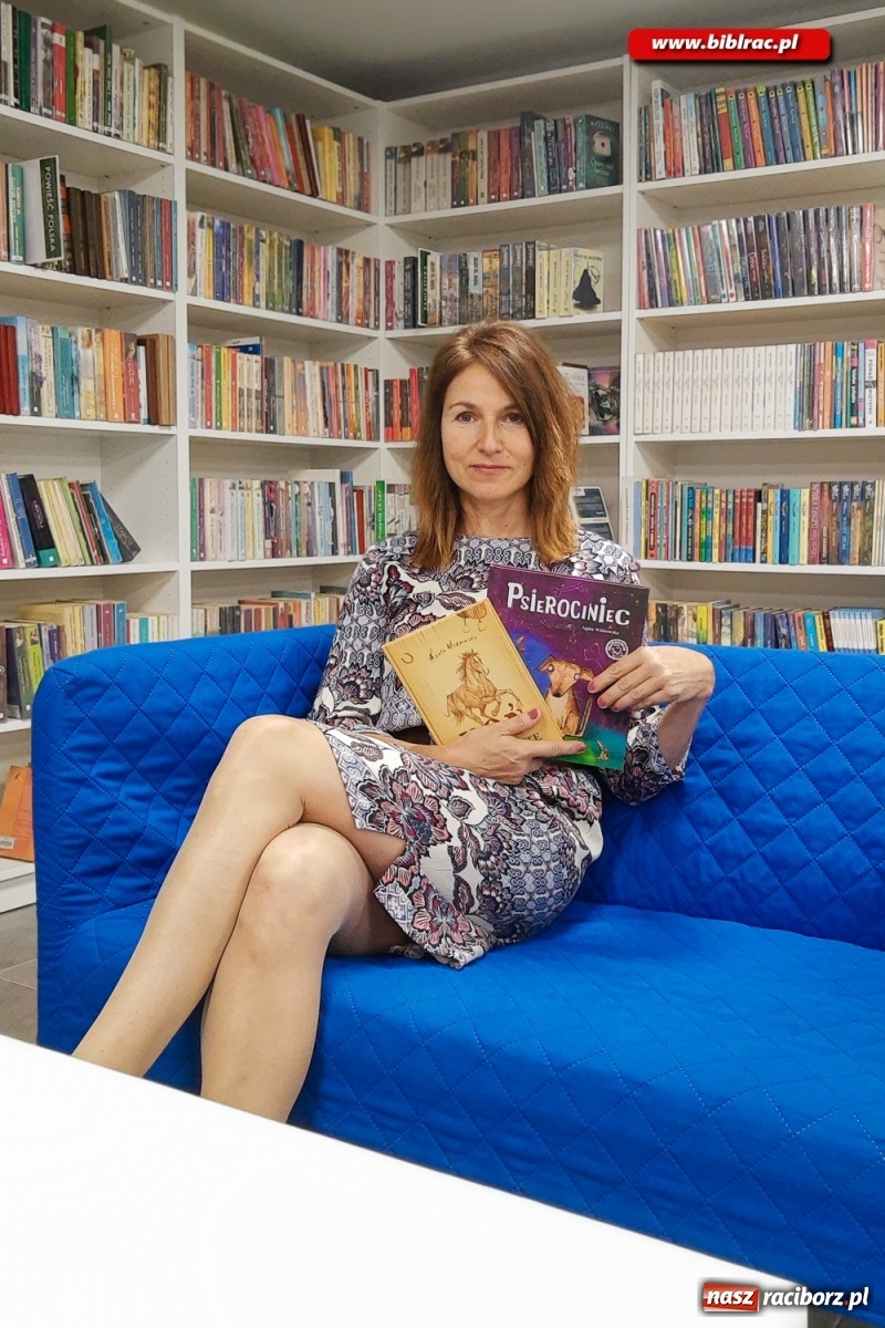 Zdjęcie w galerii na portalu naszraciborz.pl: Agata Widzowska gościem biblioteki w Brzeziu  wiadomości z regionu
