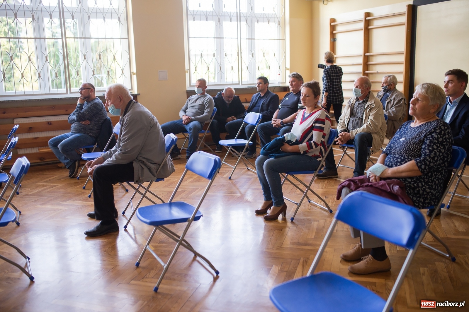 Zdjęcie w galerii na portalu naszraciborz.pl: Klub bez pieniędzy. Prezydent w Studziennej wiadomości z regionu