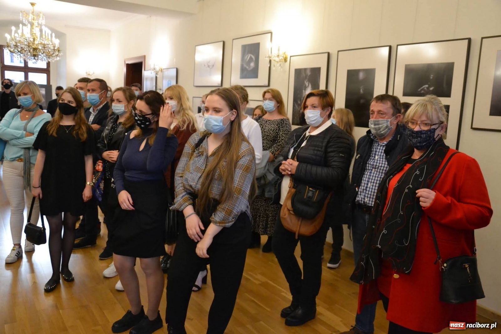 Zdjęcie w galerii na portalu naszraciborz.pl: Dyplomy 2020 - wernisaż wystawy na zamku wiadomości z regionu